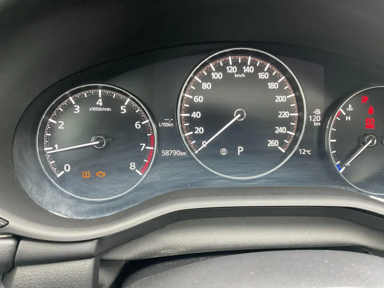 Mazda 3 снимка Mazda 3