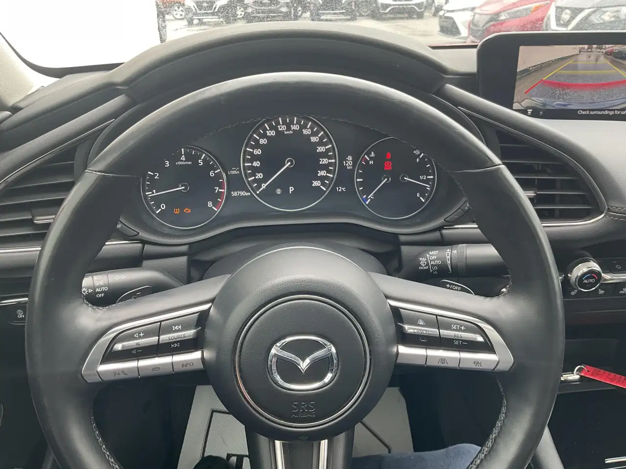Mazda 3 снимка Mazda 3