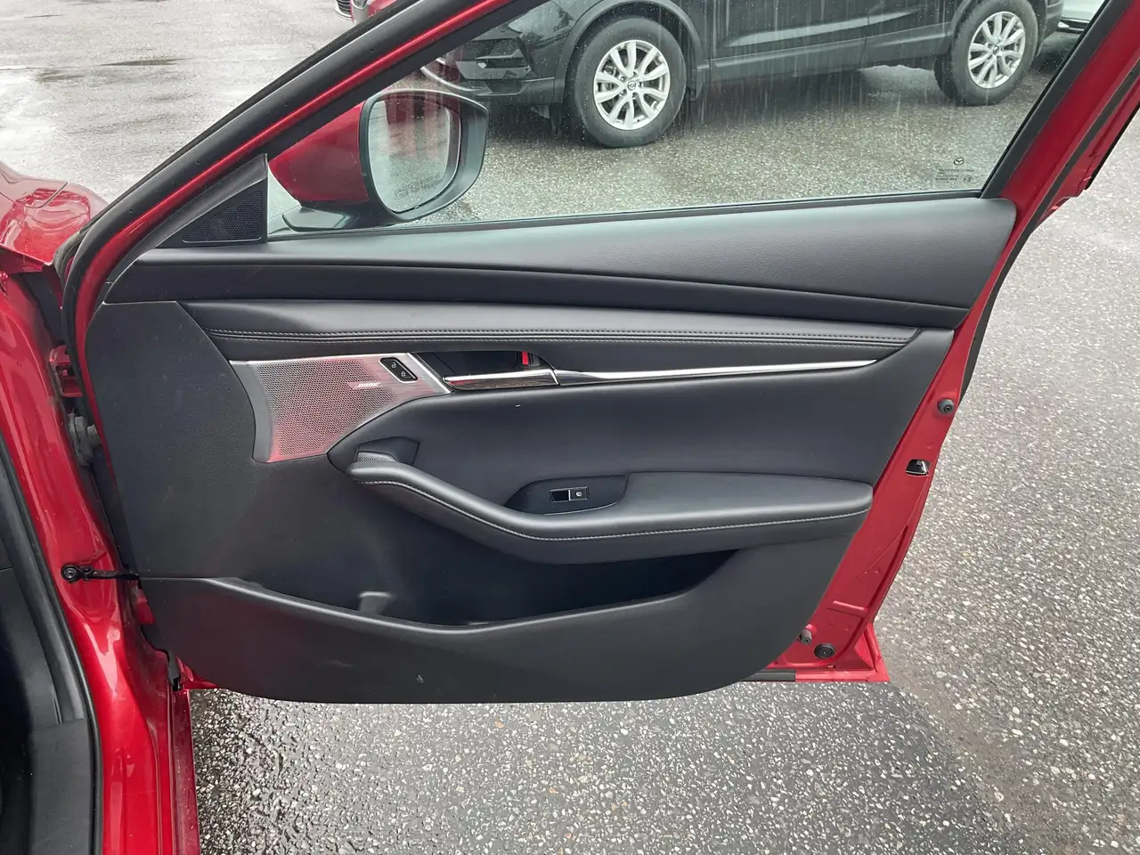 Mazda 3 снимка Mazda 3