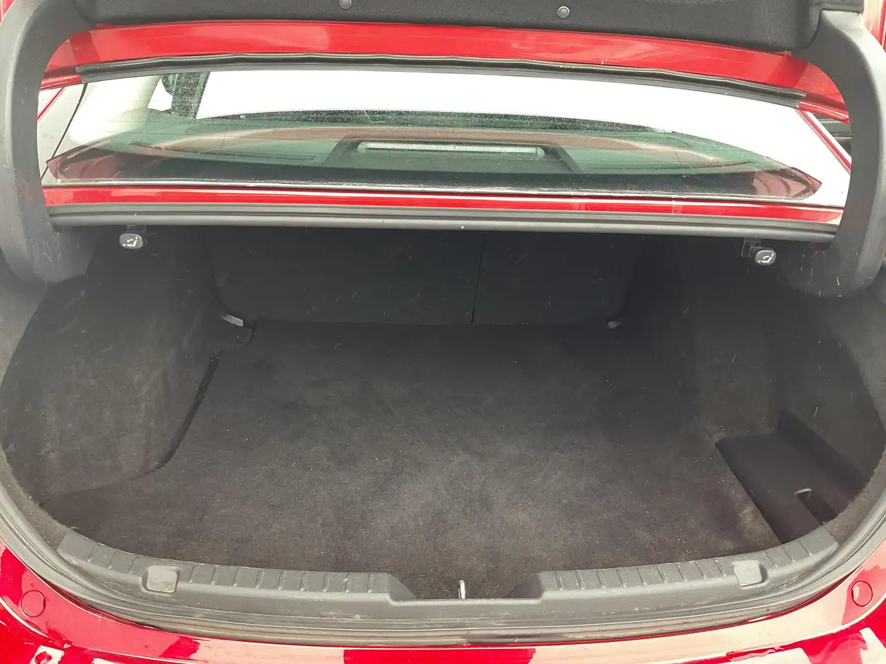 Mazda 3 снимка Mazda 3