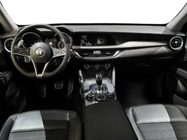 Alfa Romeo Stelvio view 14