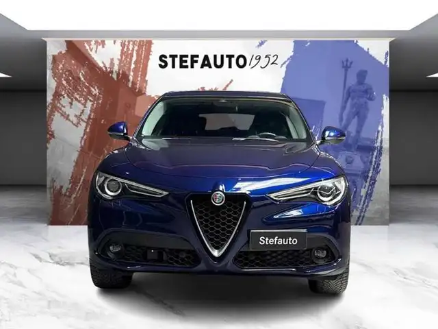 Alfa Romeo Stelvio view 4