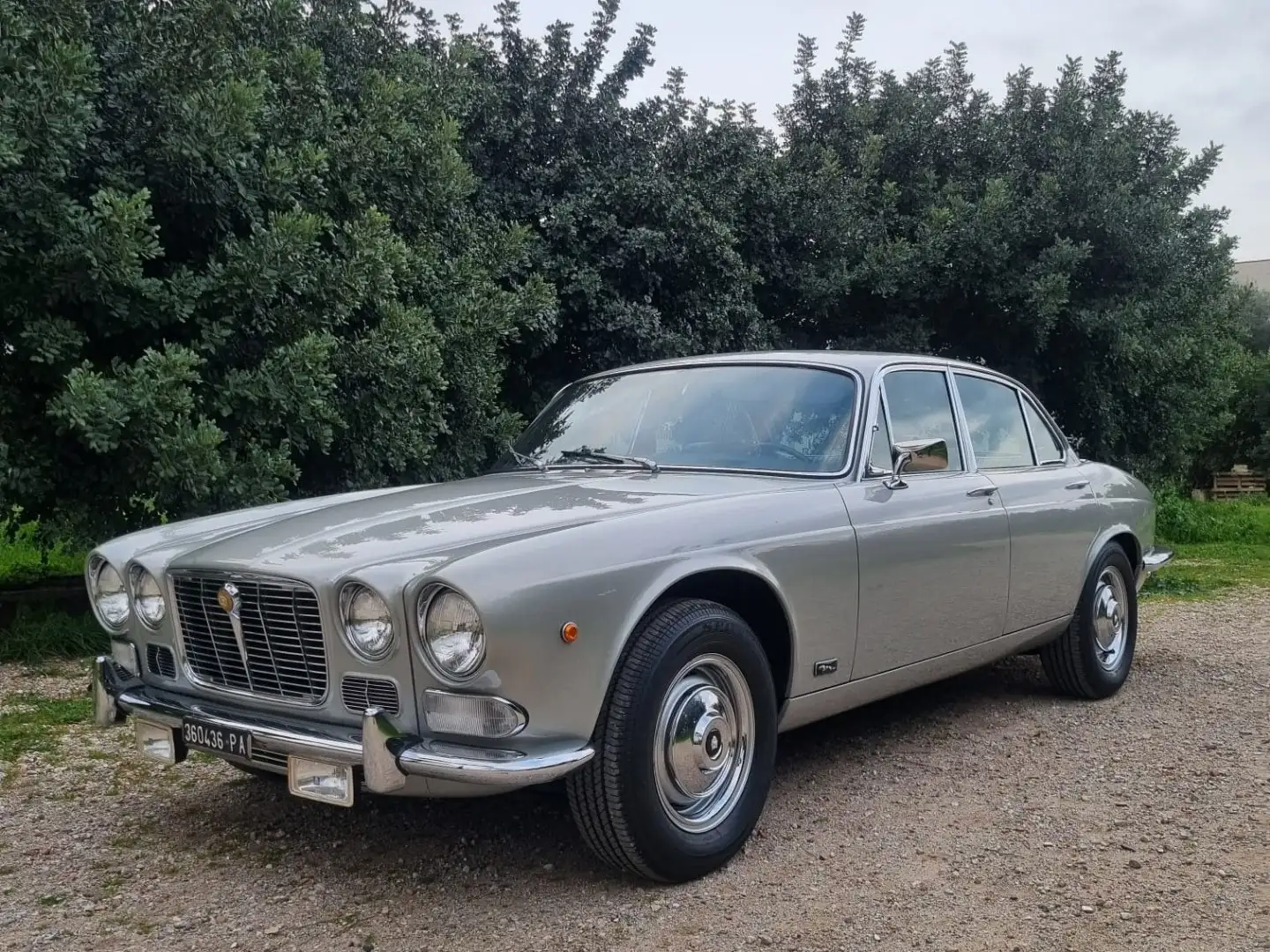 Jaguar XJ6 4.2 litre prima serie cambio manuale - 1