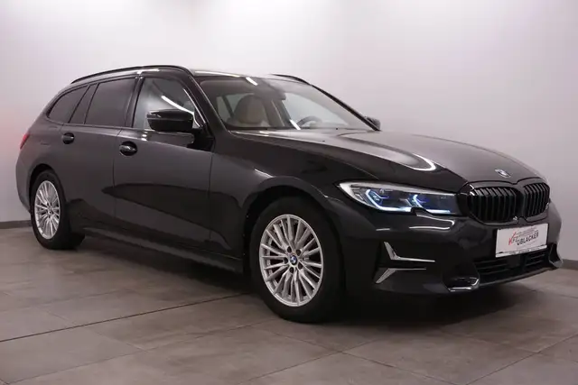 BMW 318 d Luxury Line // Anhängervorrichtung // ACC // Panoramadach //