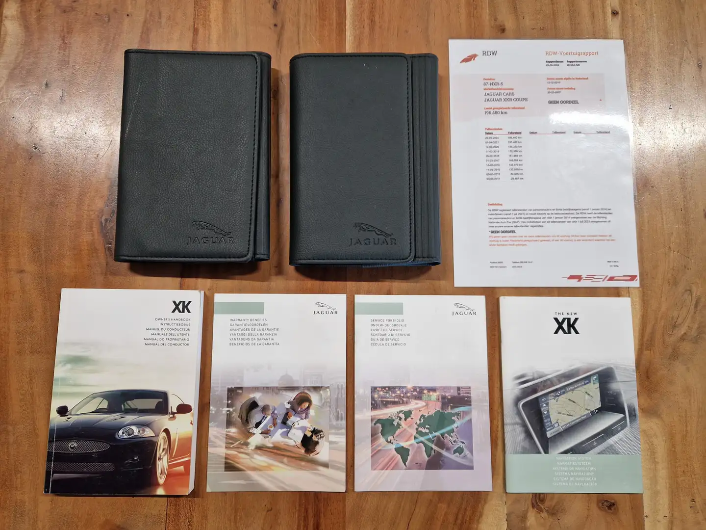 Jaguar XK 4.2 V8 XKR Supercharged 417 PK Coupé / Compressor Grijs - 2