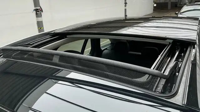 Mercedes-Benz GLC view 7