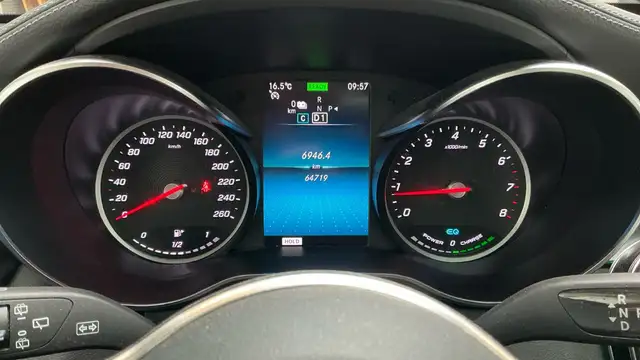 Mercedes-Benz GLC view 14
