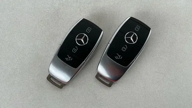 Mercedes-Benz GLC view 16