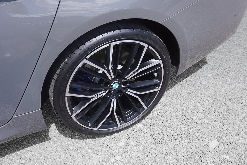 BMW 540 d xDrive Touring — photo 2