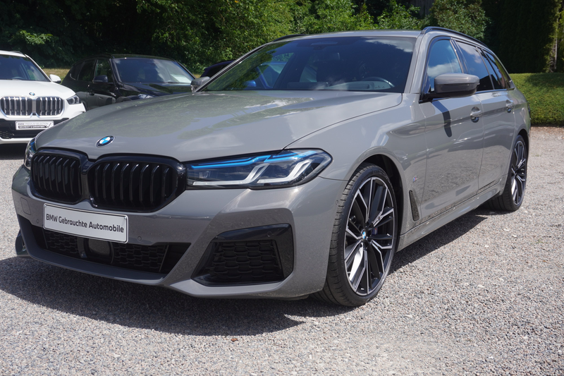 BMW 540 d xDrive Touring — photo 11