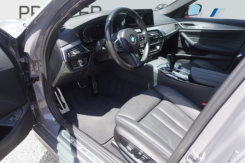 BMW 540 d xDrive Touring — photo 3