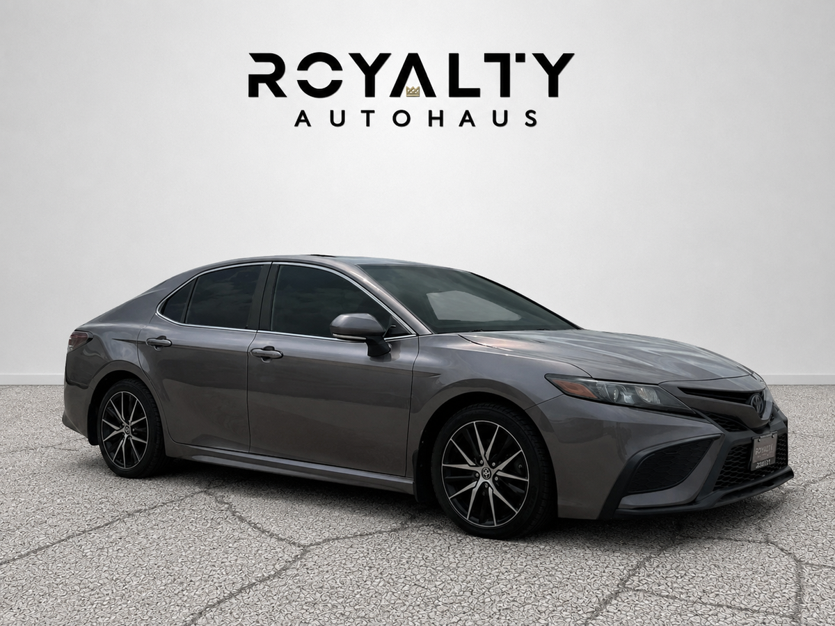 2022 Toyota Camry SE Hybrid CarPlay Moonroof Toyota Sensing — снимка 1