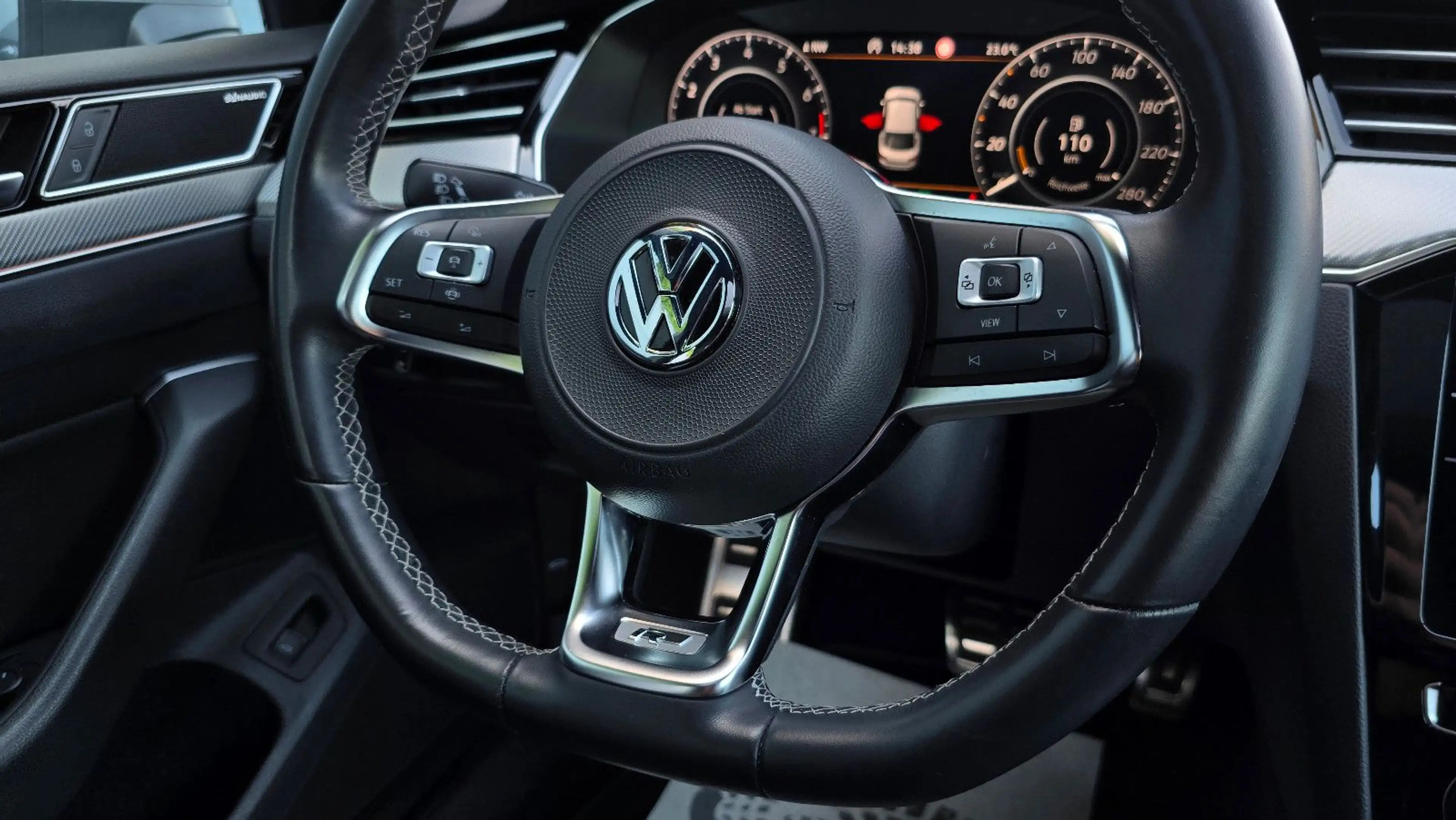 Volkswagen Arteon 2.0 TSI DSG 3 x R-Line Pano/Leder/DCC/Vol — photo 12