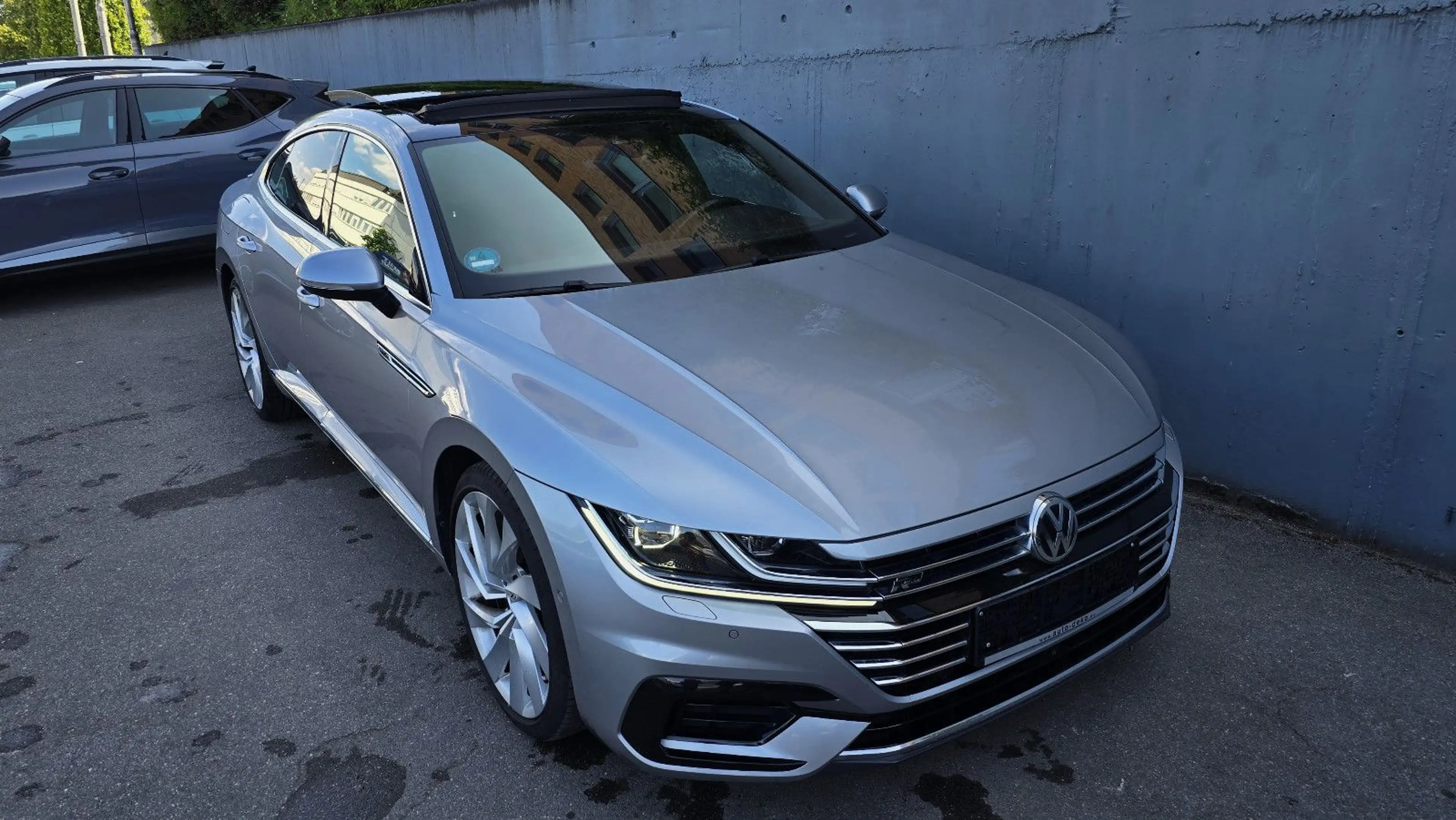 Volkswagen Arteon 2.0 TSI DSG 3 x R-Line Pano/Leder/DCC/Vol — photo 2