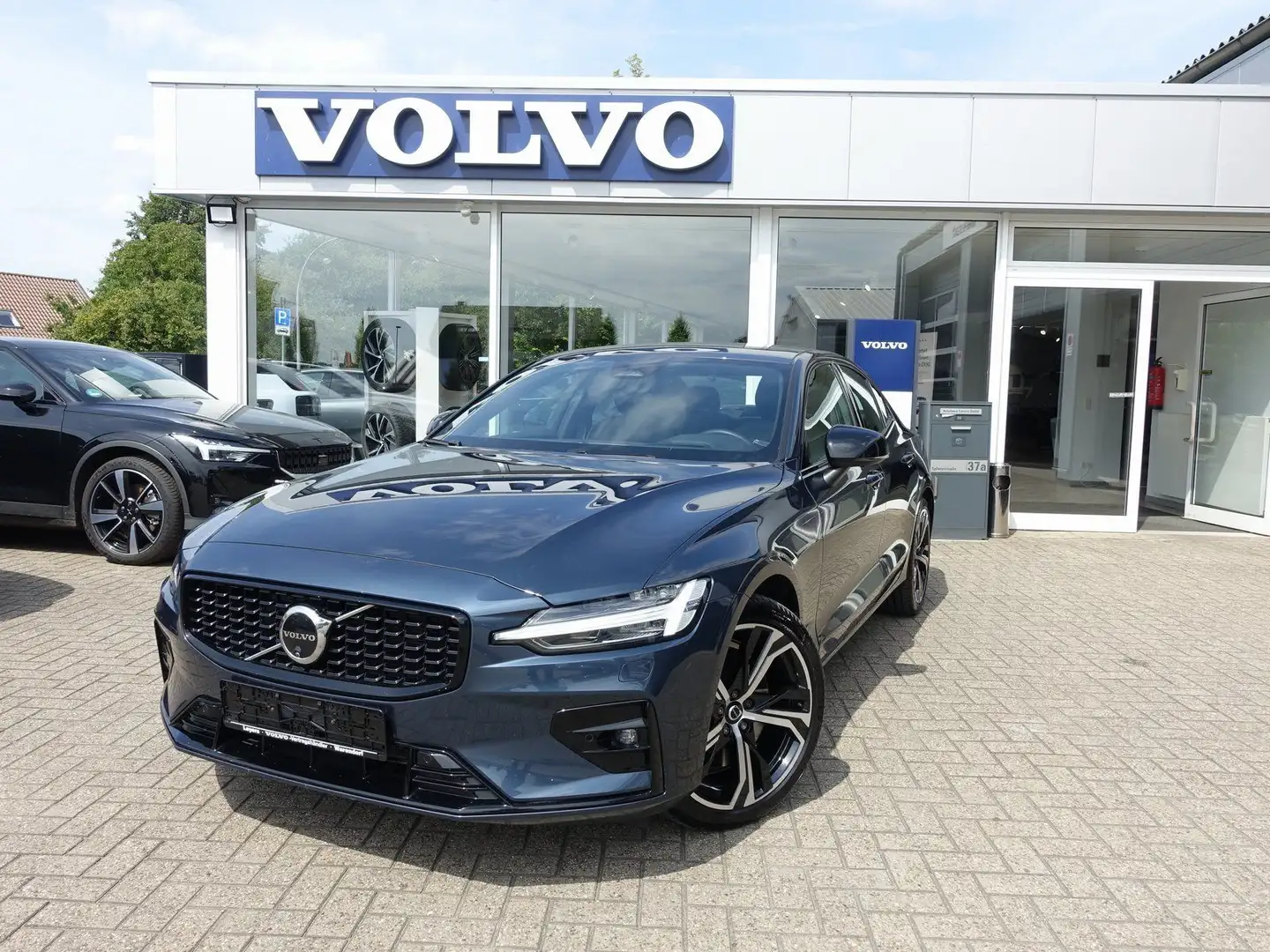 Volvo S60 B5 AWD Ultimate/360°/Memory/Head-UP Blau - 1