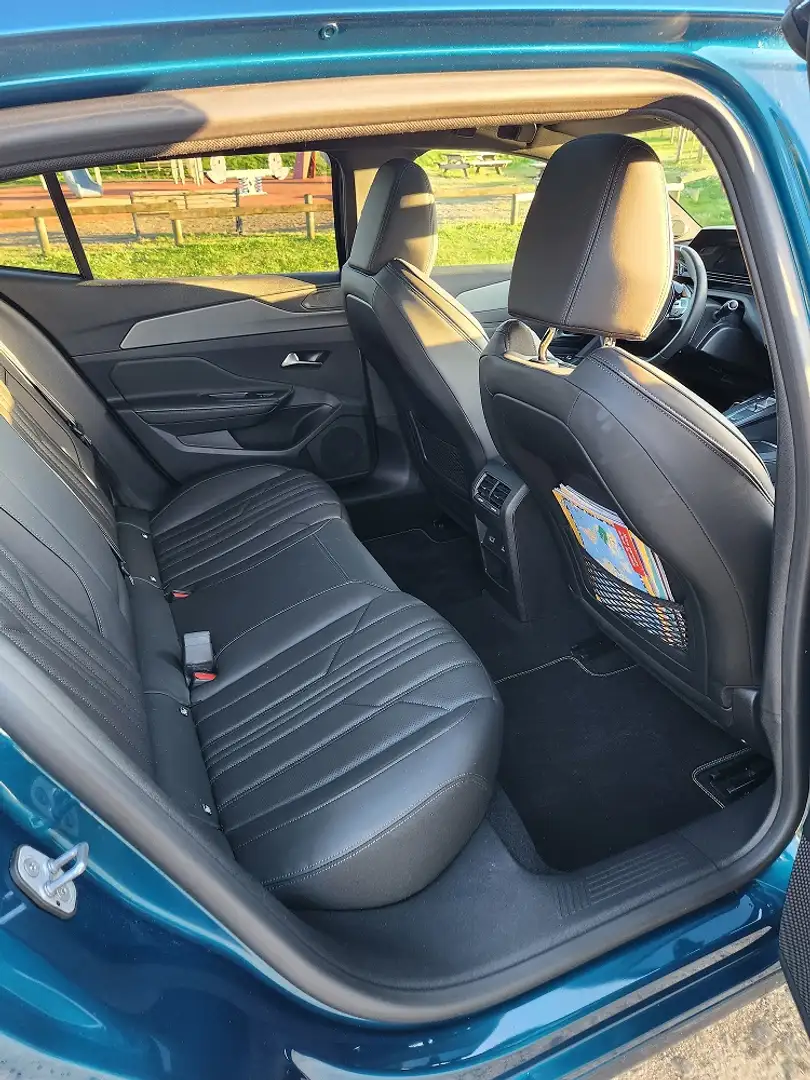 Peugeot 408 - 2