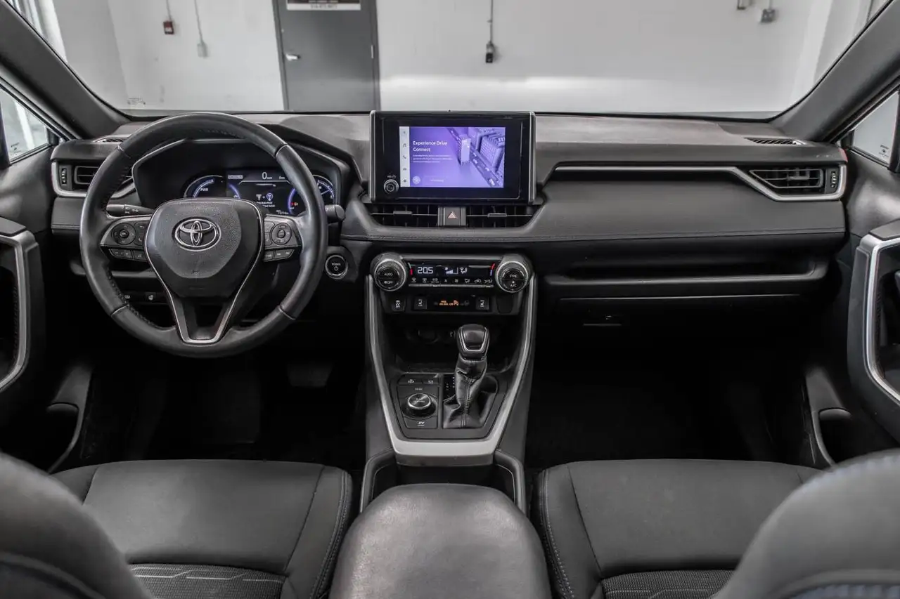 Toyota RAV 4 снимка Toyota RAV 4