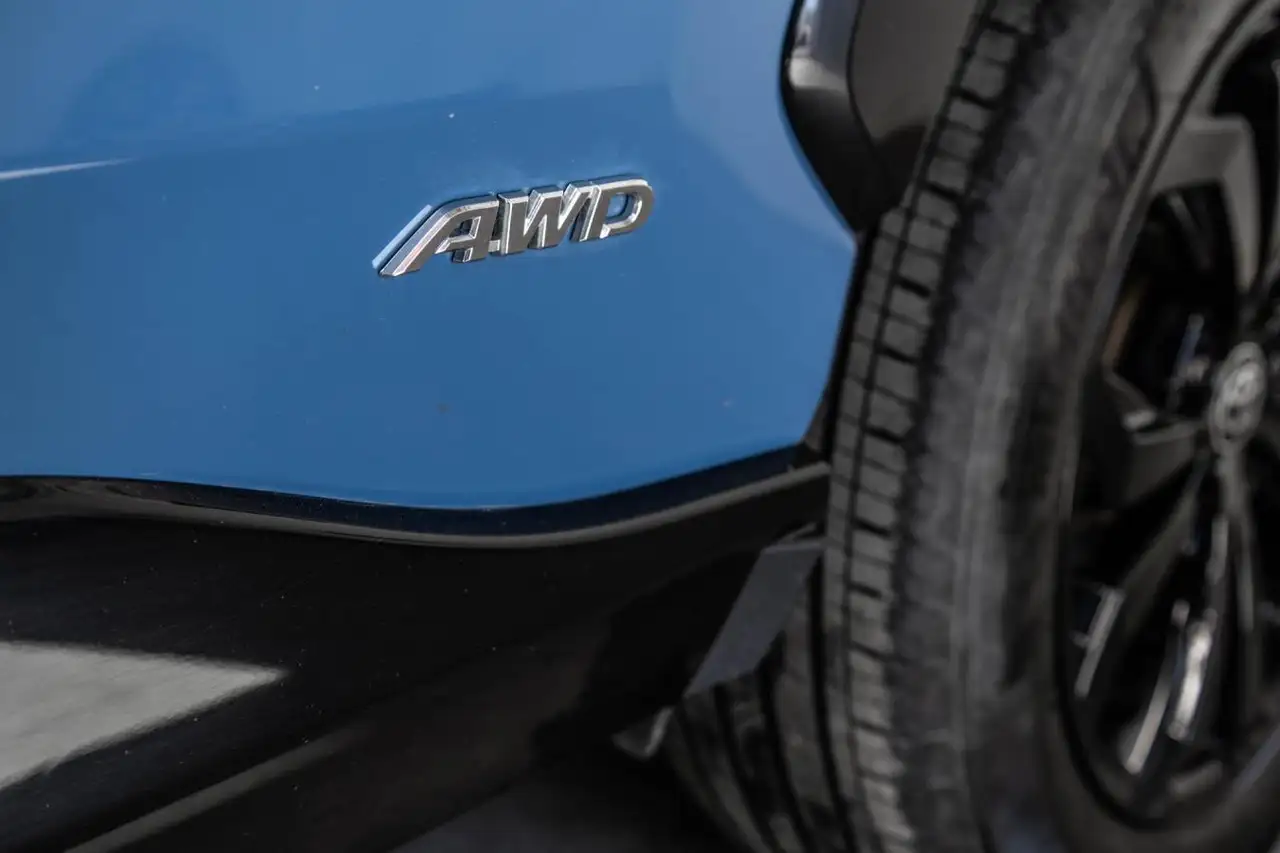 Toyota RAV 4 снимка Toyota RAV 4