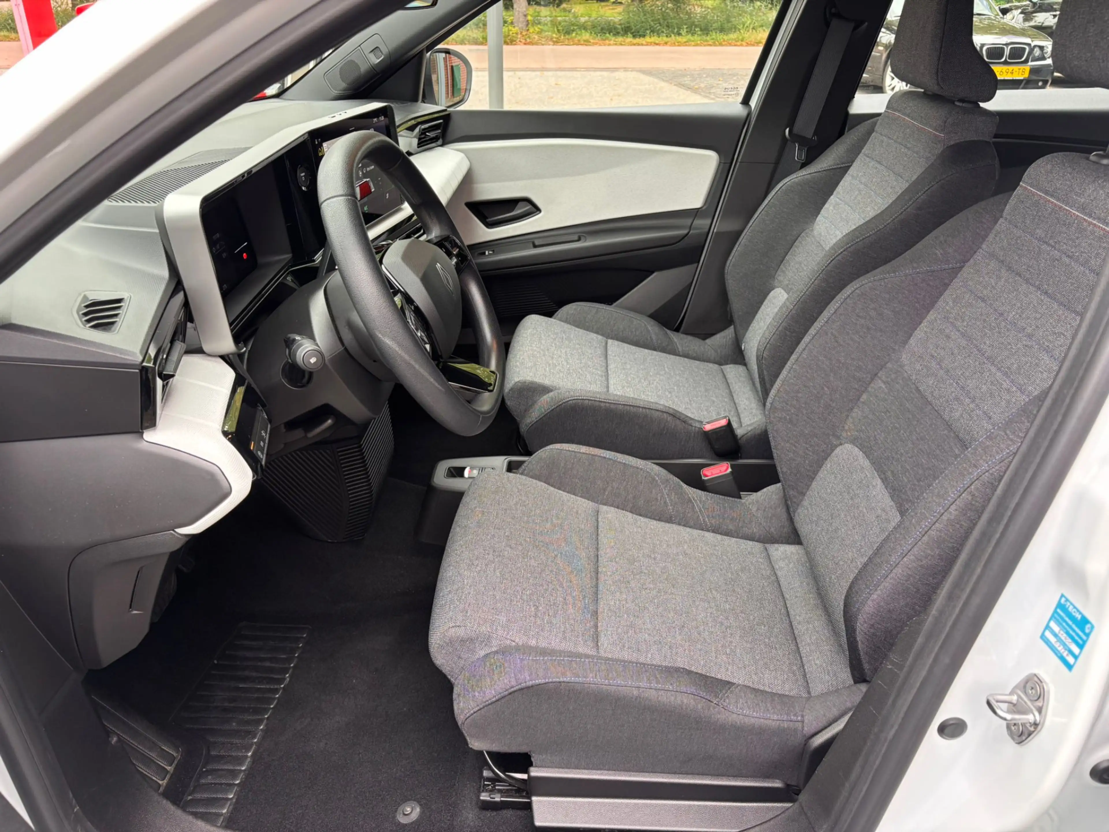 Renault R 5 urban range evolution 40 kWh — photo 4