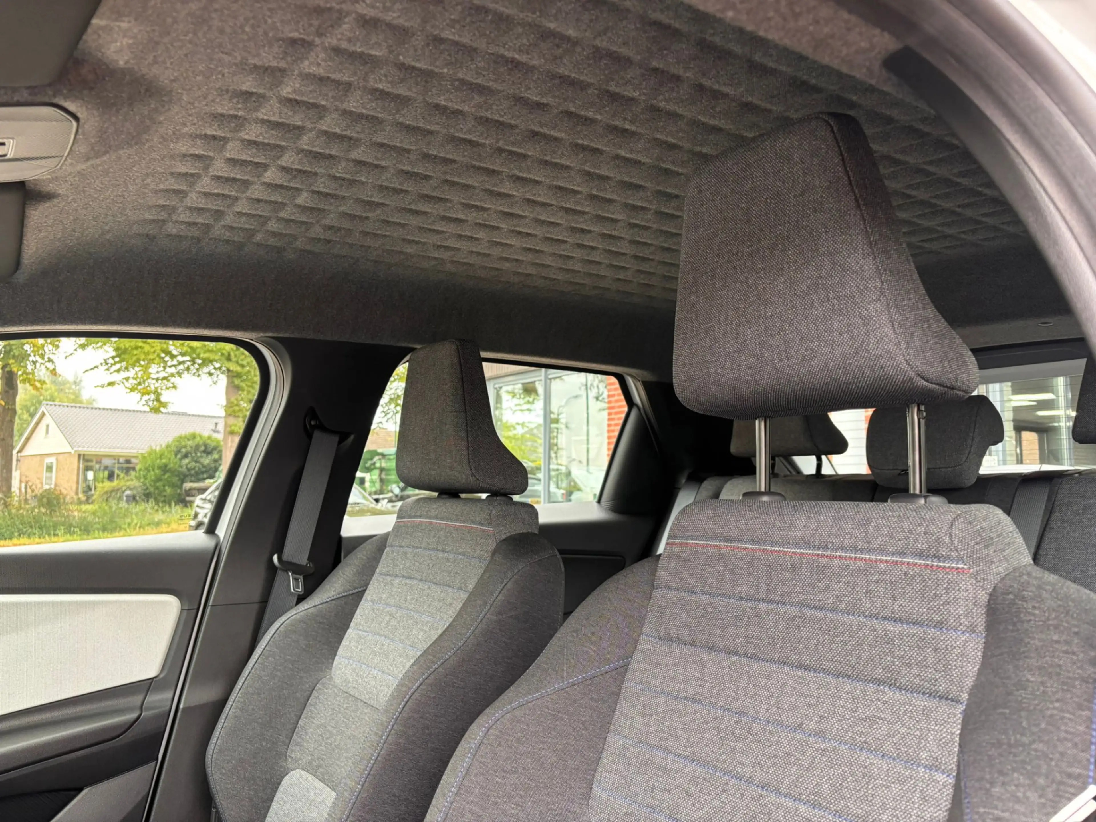 Renault R 5 urban range evolution 40 kWh — photo 5
