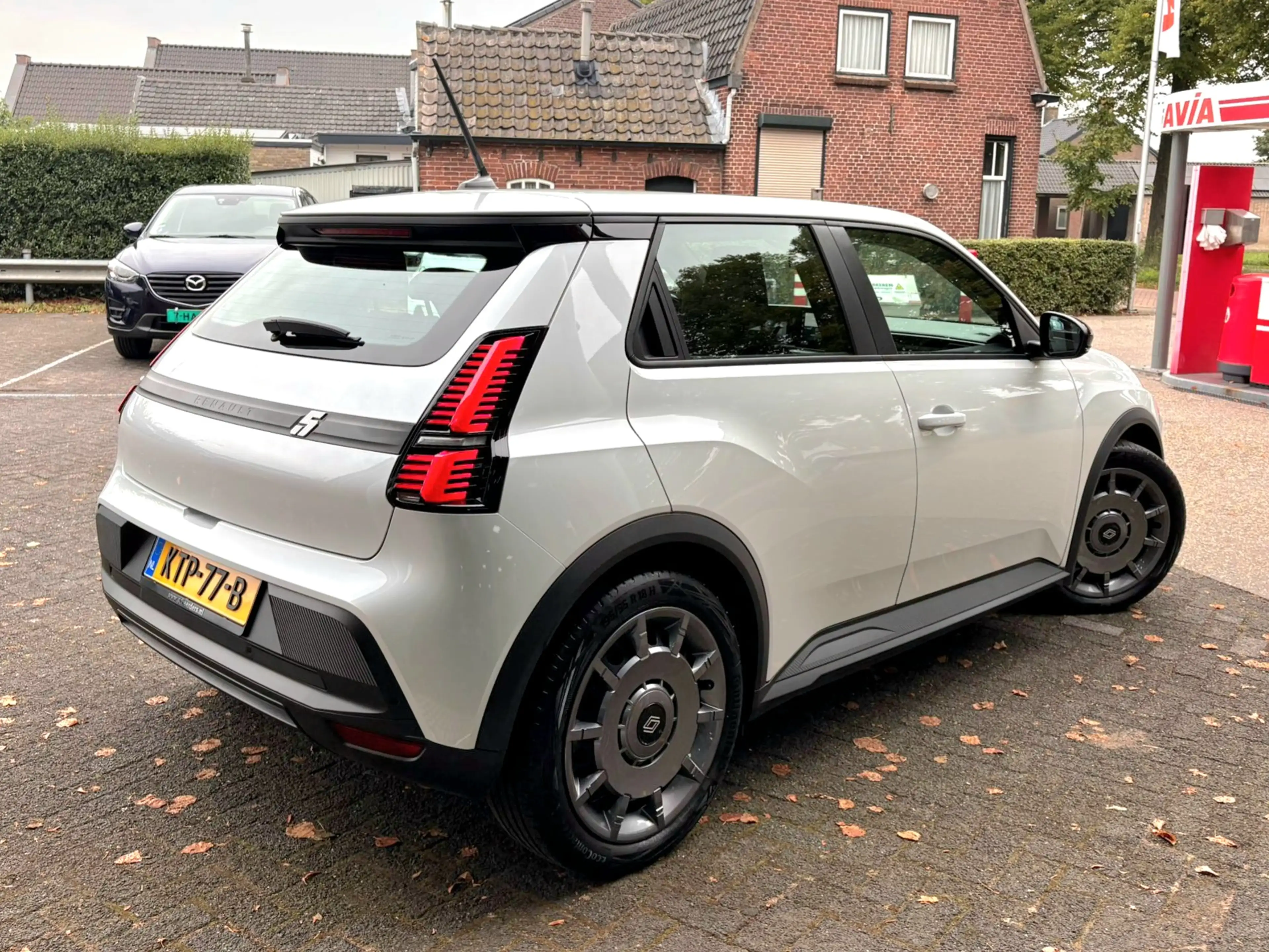 Renault R 5 urban range evolution 40 kWh — photo 2