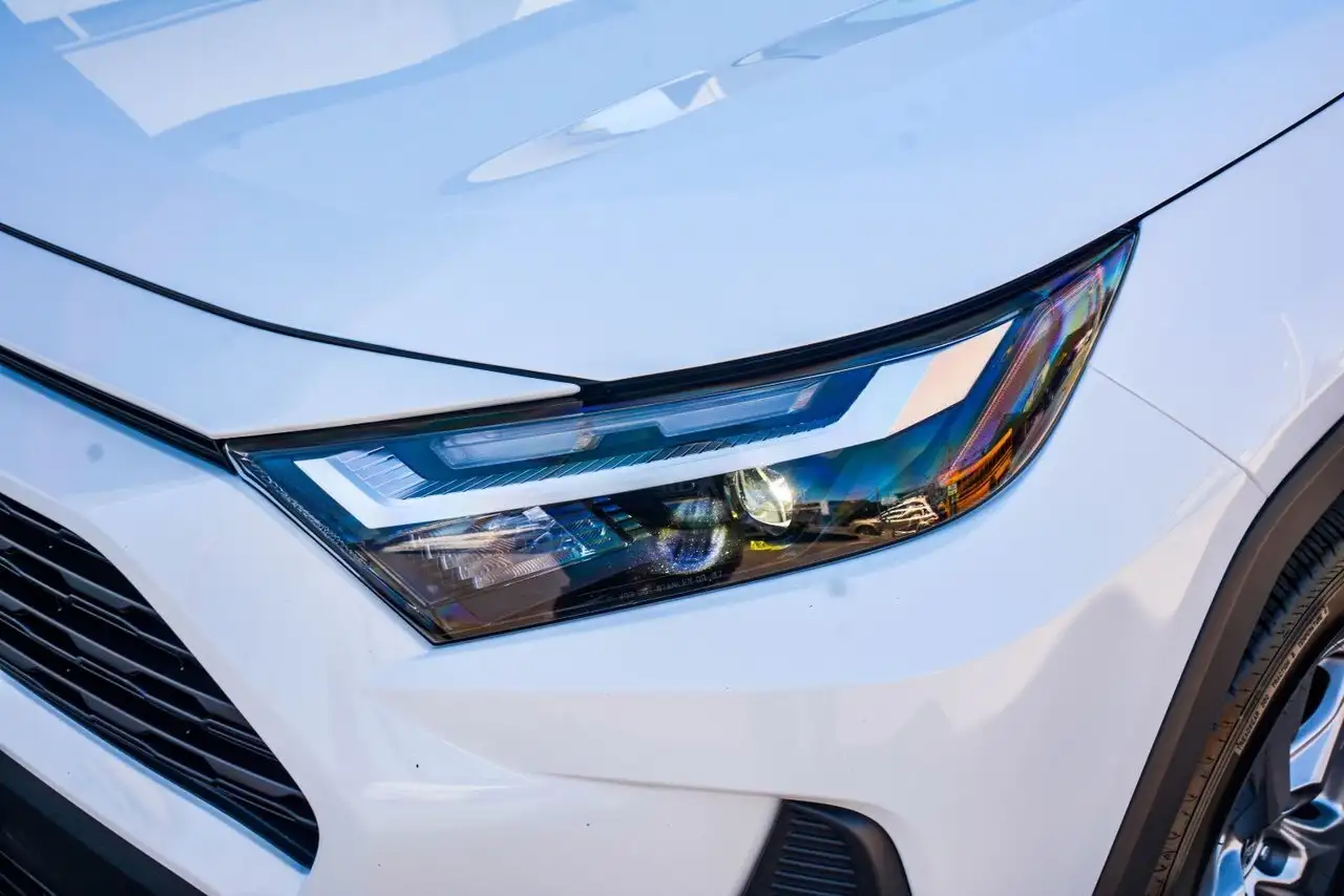 Toyota RAV 4 снимка Toyota RAV 4
