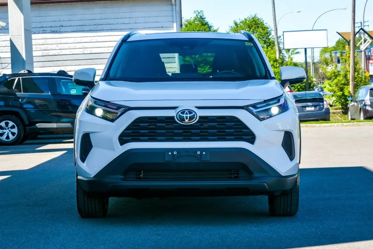 Toyota RAV 4 снимка Toyota RAV 4