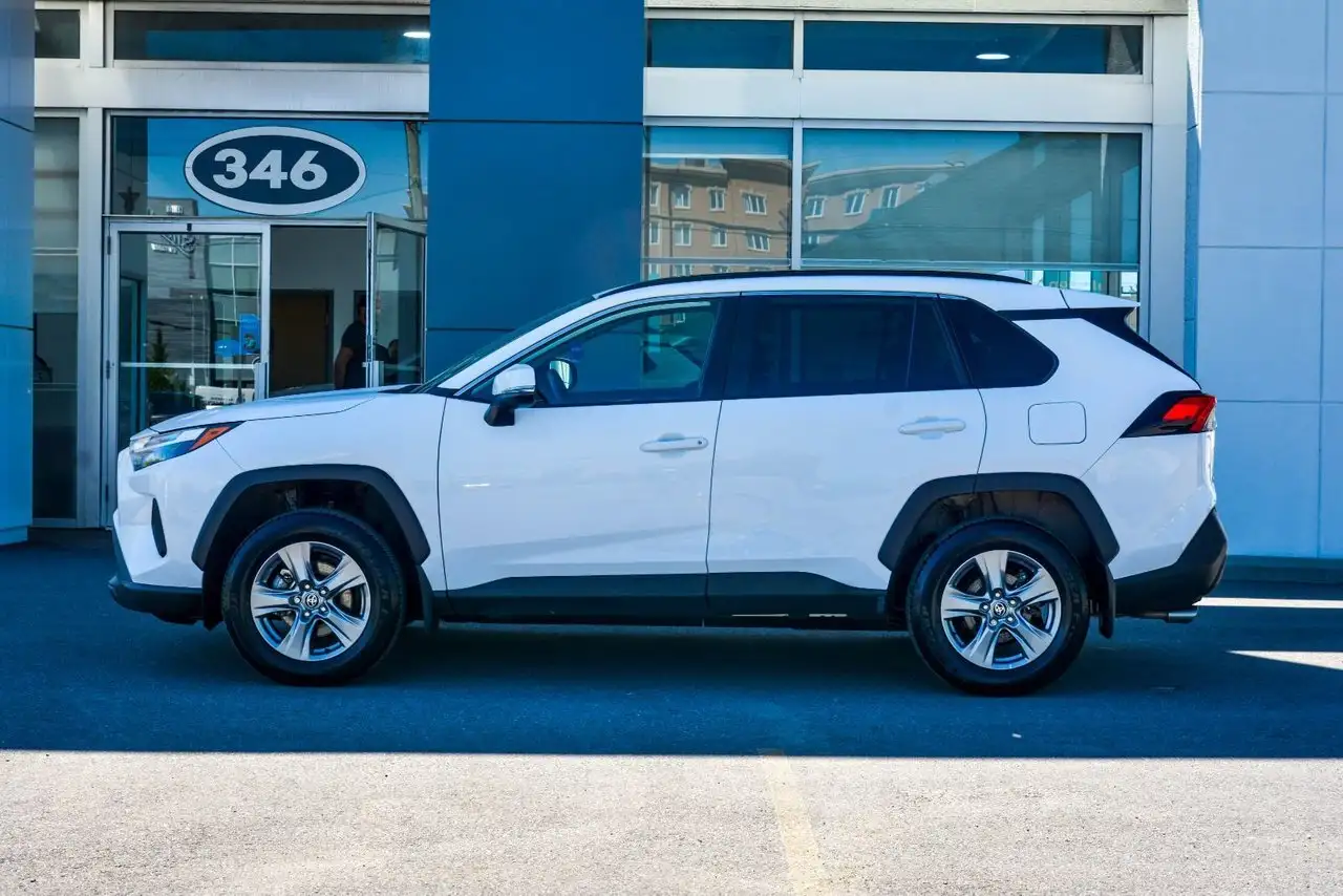 Toyota RAV 4 снимка Toyota RAV 4