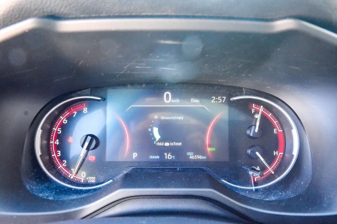 Toyota RAV 4 снимка Toyota RAV 4