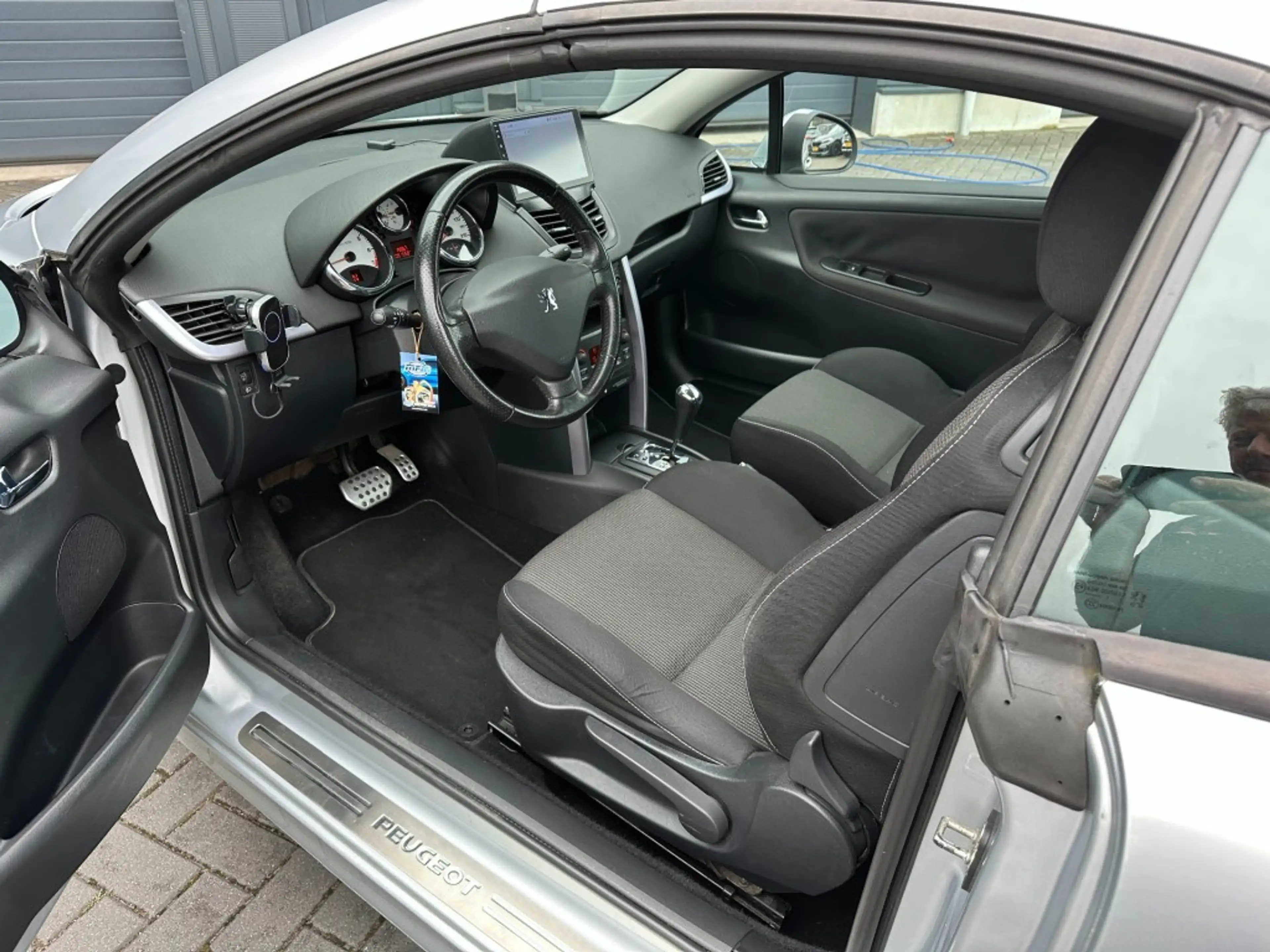 Peugeot 207 -CC 1.6 VTi Cabrio Automaat Clima — photo 18