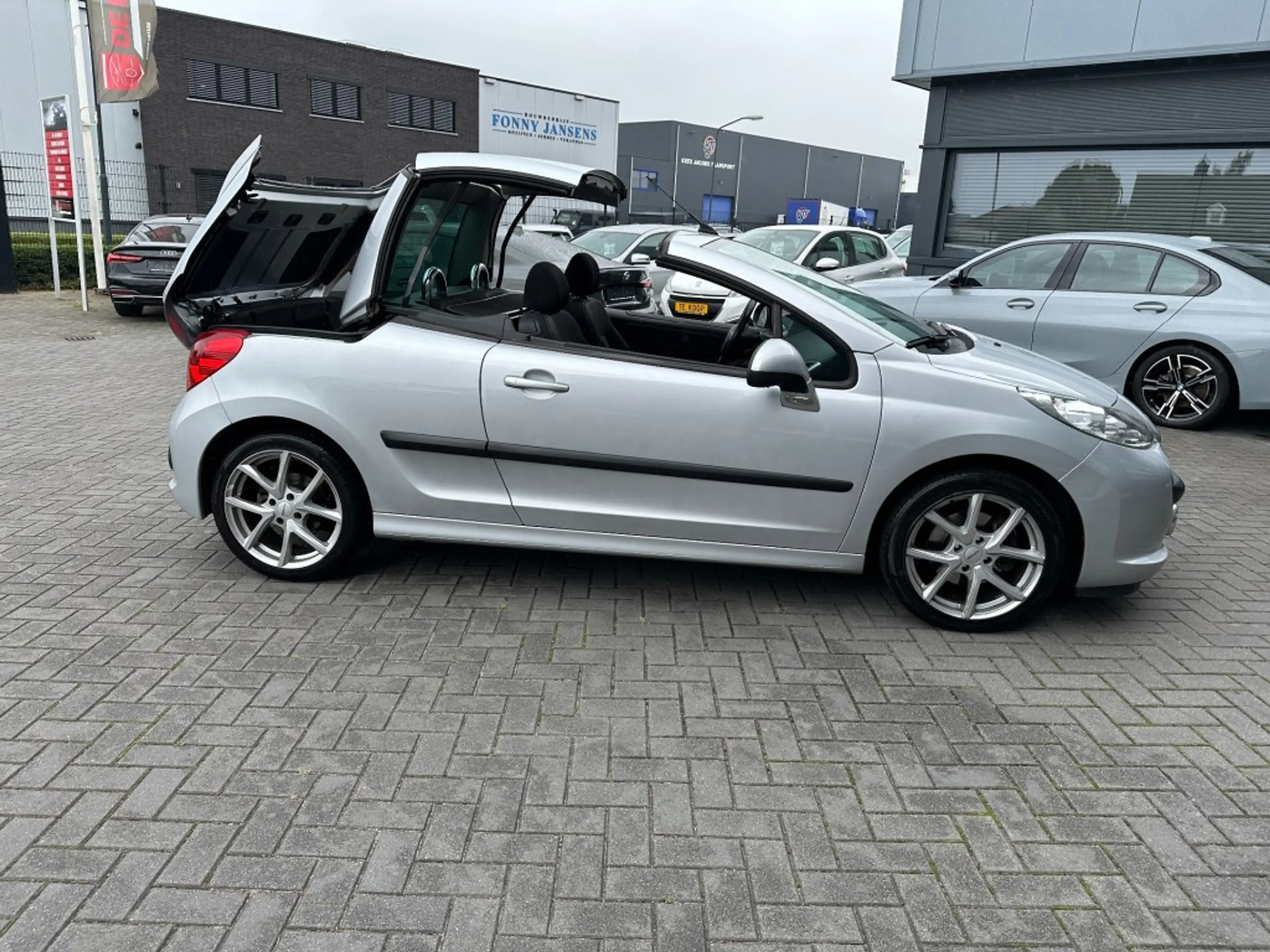 Peugeot 207 -CC 1.6 VTi Cabrio Automaat Clima — photo 11