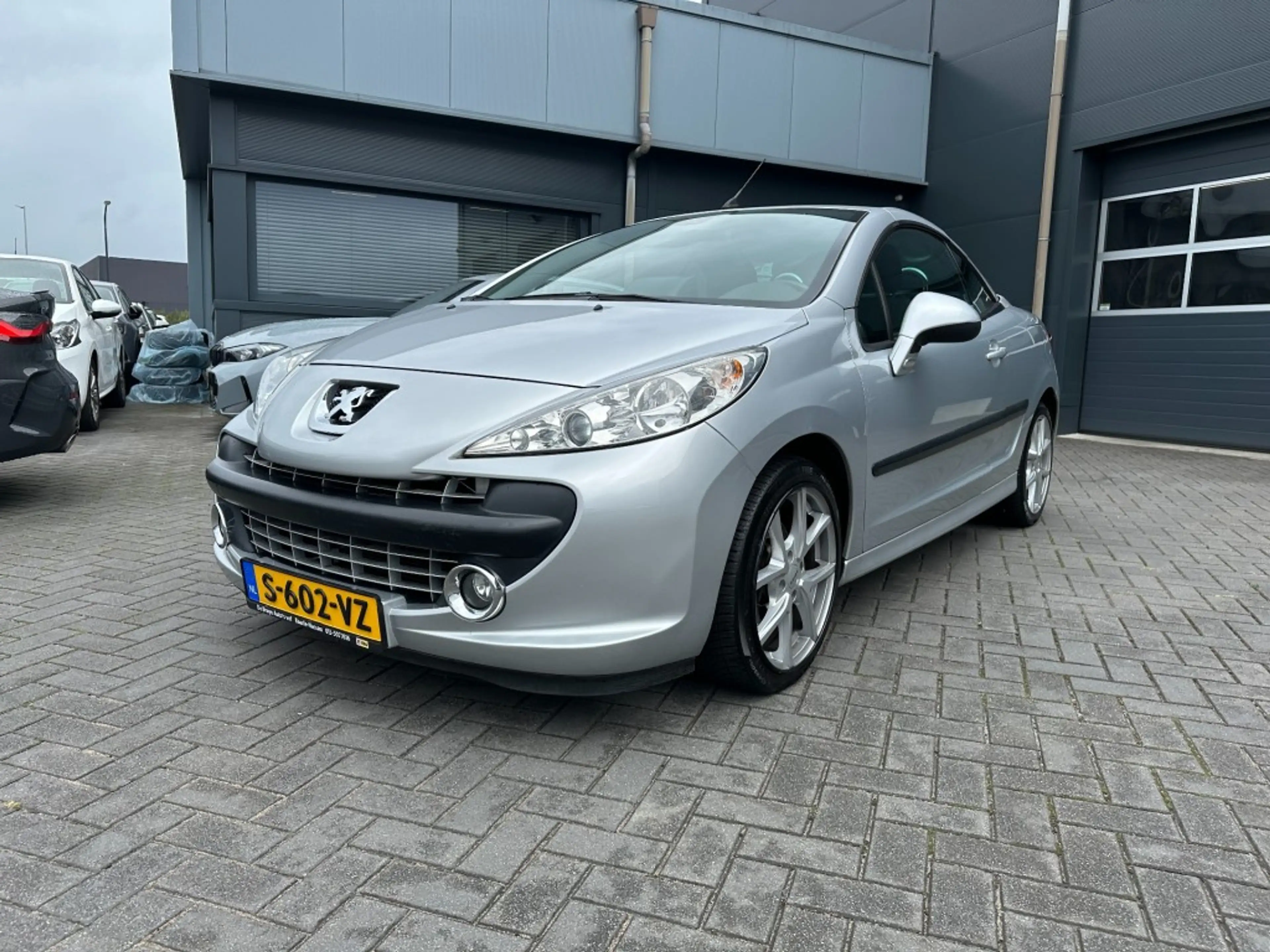 Peugeot 207 -CC 1.6 VTi Cabrio Automaat Clima — photo 2