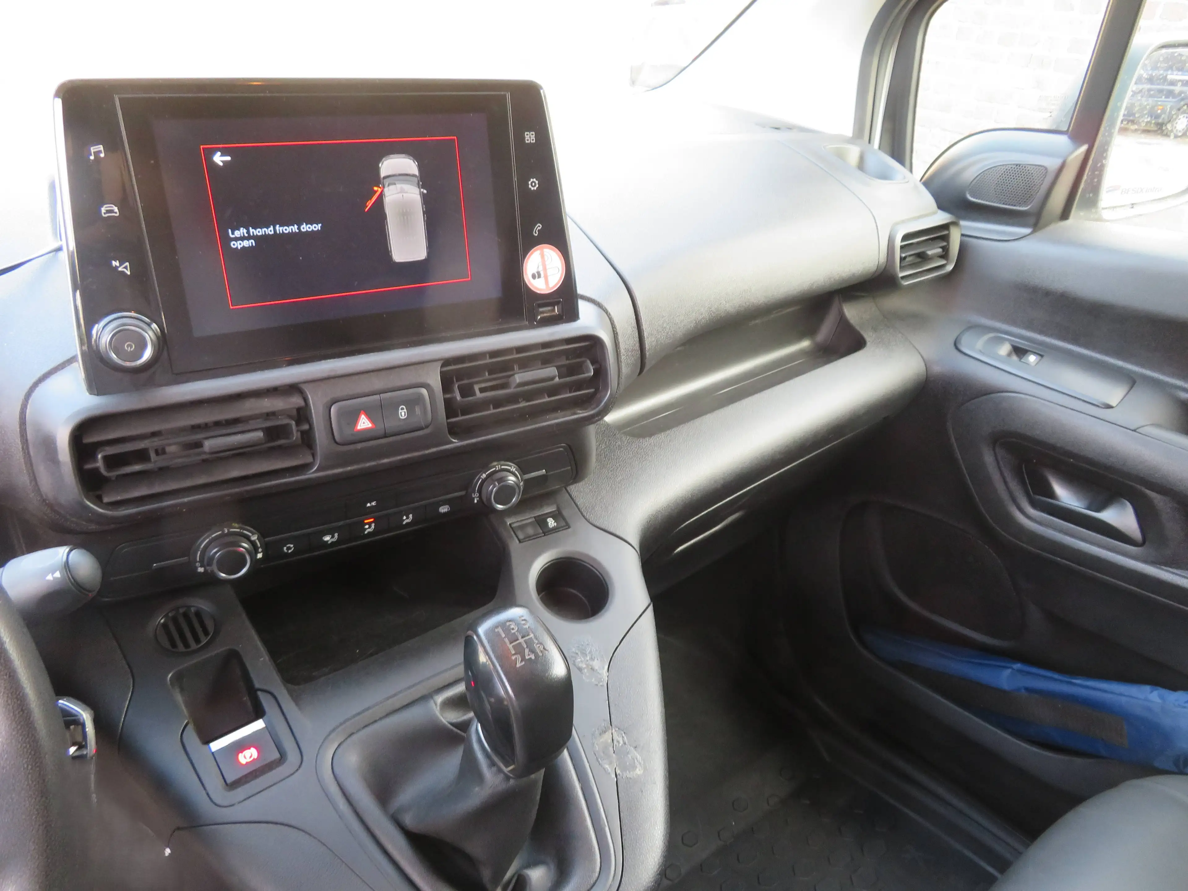Peugeot Partner — photo 12