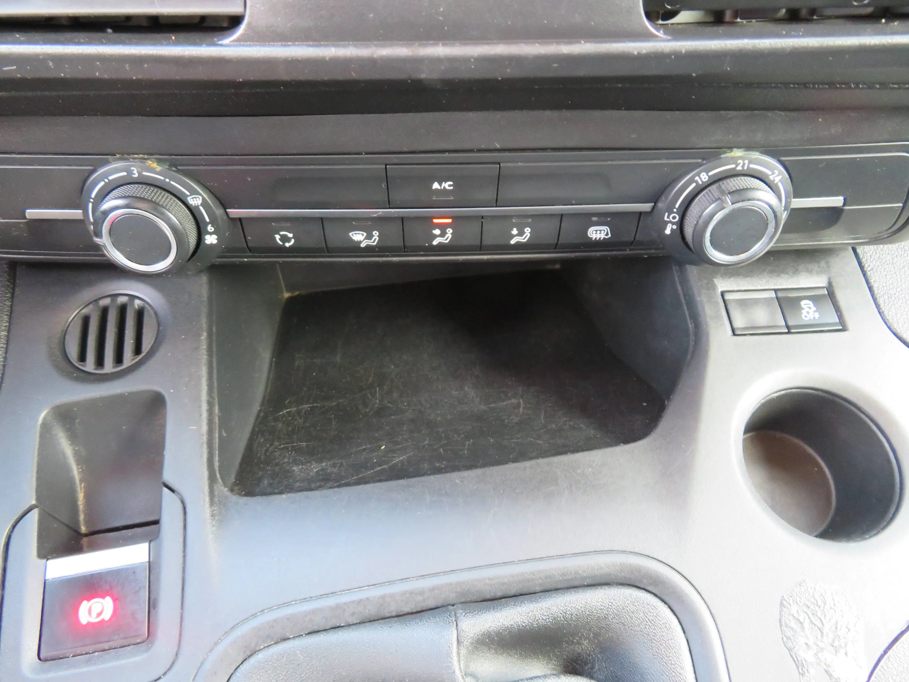 Peugeot Partner — photo 13