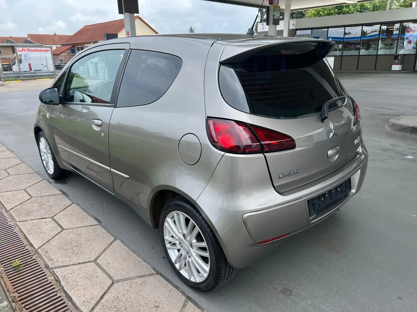 Mitsubishi Colt Colt  3-Türer CZ3 1.1 Motion Plus Grün - 2