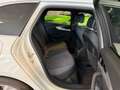 Audi A4 Avant 40 TFSI Q S-Line MATRIX VITUAL AHK STHZ Wit - thumbnail 16