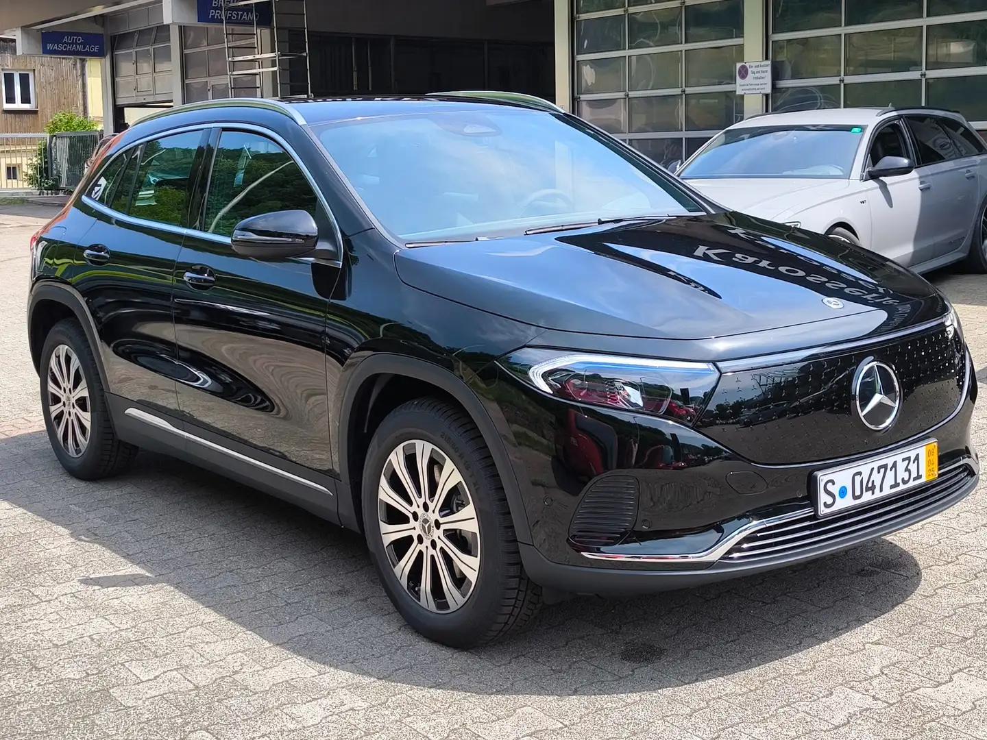 Mercedes-Benz EQA 250 EQA 250 (243.701) Černá - 1