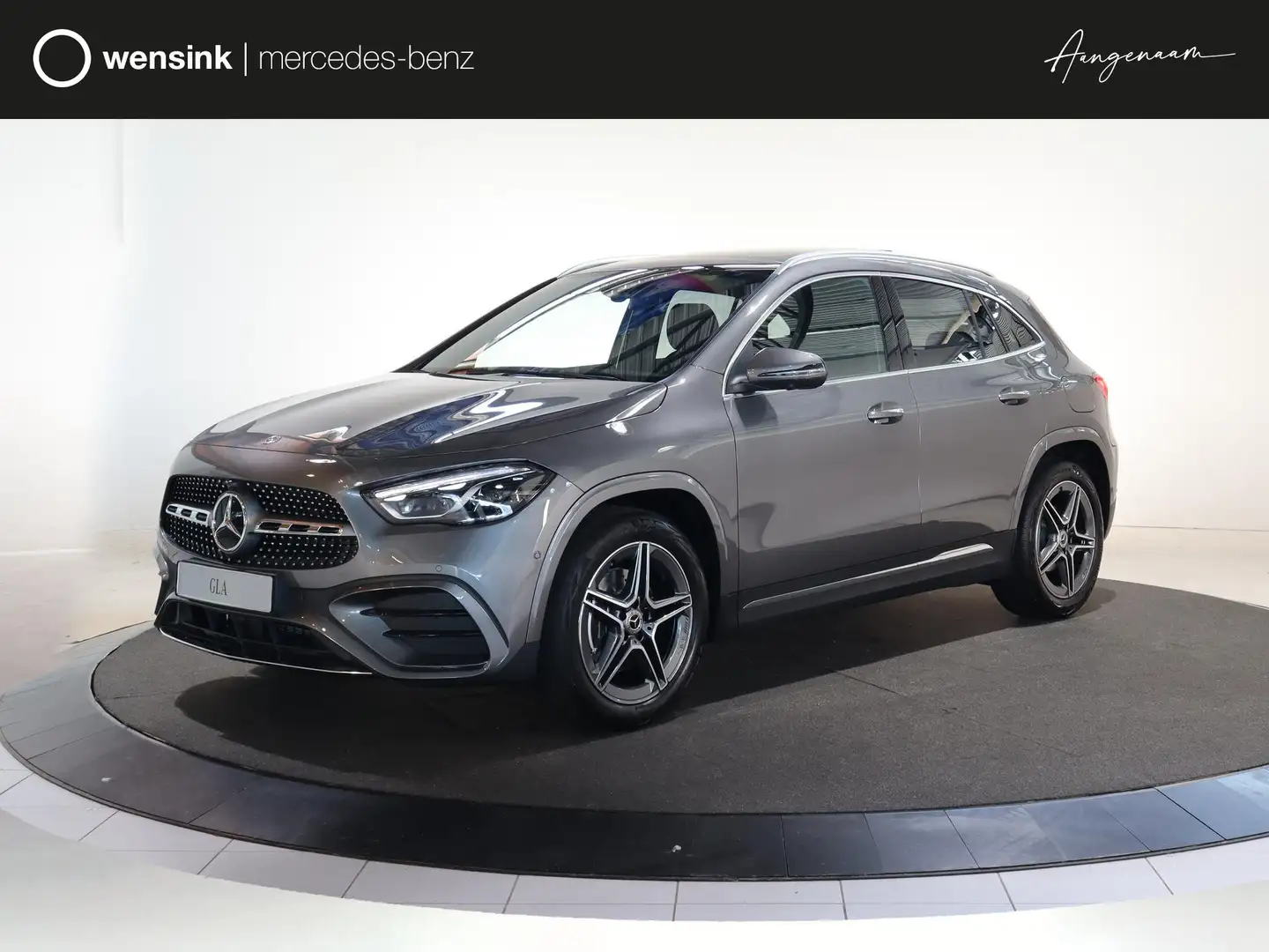 Mercedes-Benz GLA 180 Business Solution AMG | Panoramadak | Trekhaak | M Grijs - 1