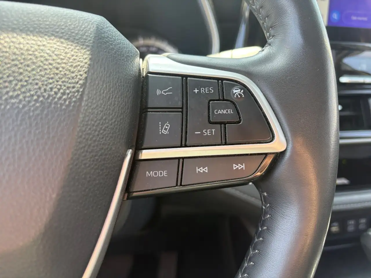 Toyota Highlander снимка Toyota Highlander