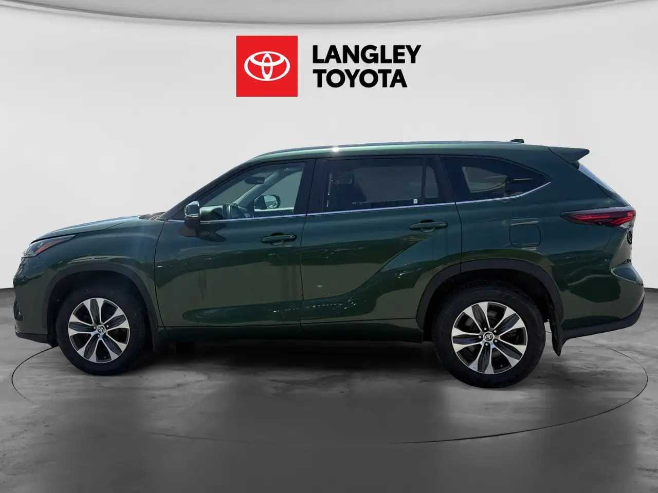 Toyota Highlander снимка Toyota Highlander