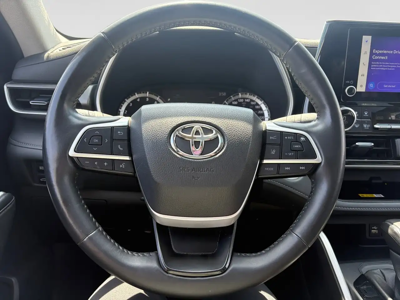 Toyota Highlander снимка Toyota Highlander