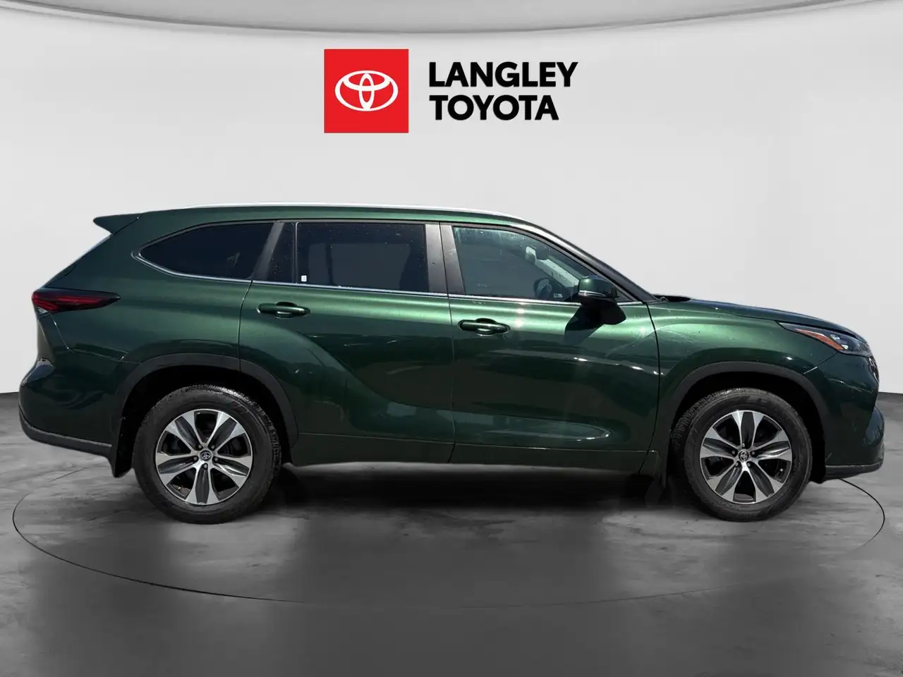 Toyota Highlander снимка Toyota Highlander