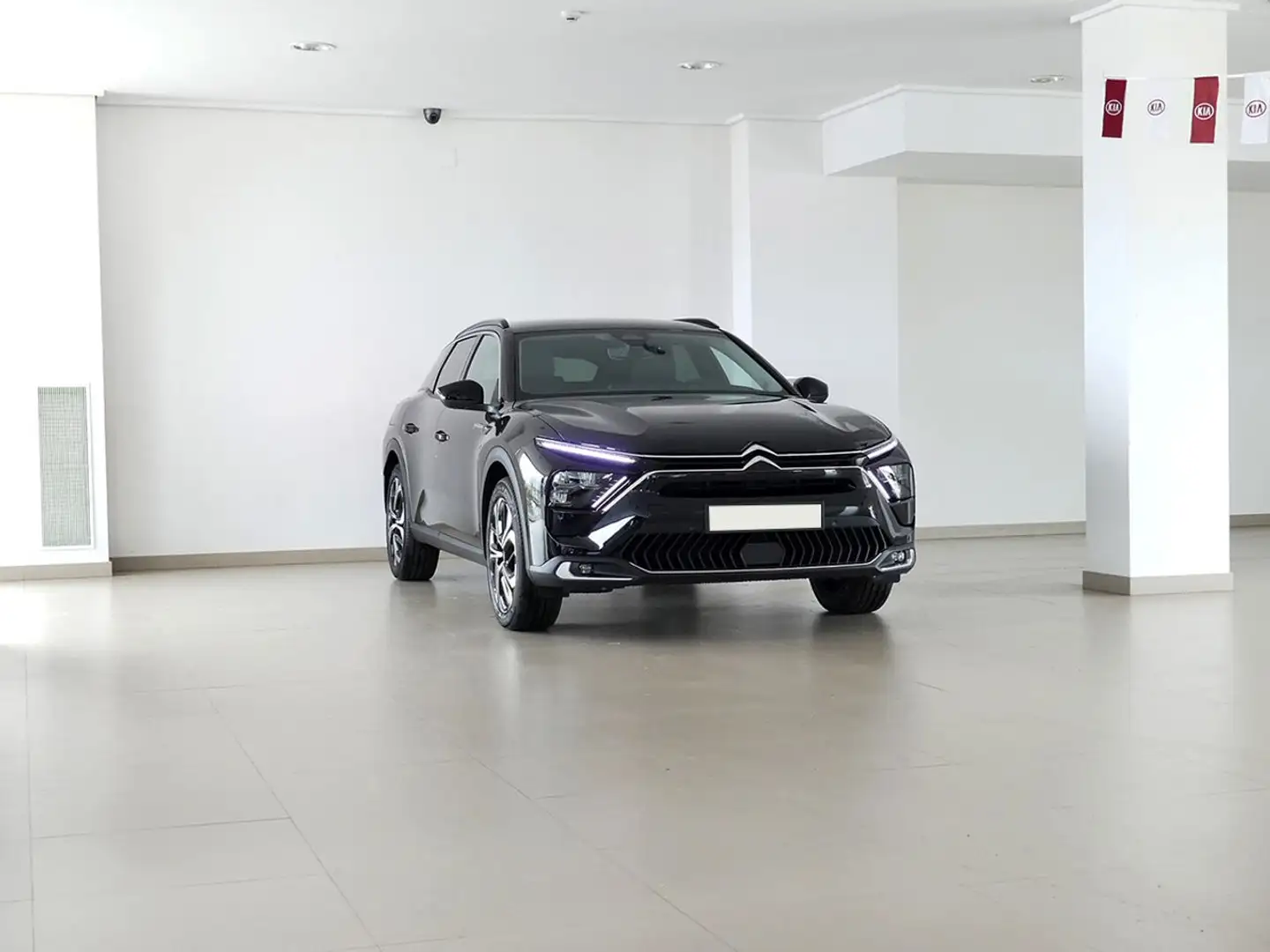 Citroen C5 X N   Plug in Hybrid 225 EAT8 Shine Negro - 2