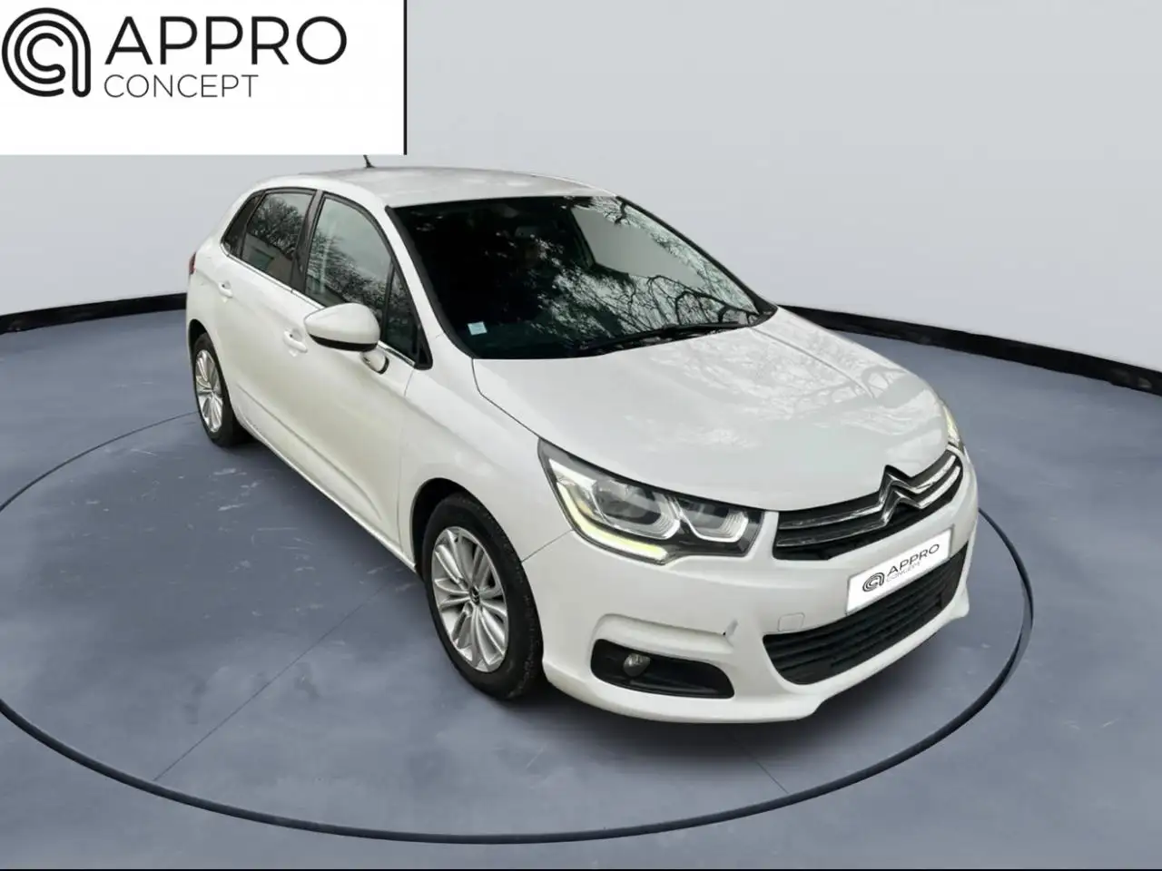 Citroen C4 1.2i PureTech 12V - 110   BERLINE Feel P