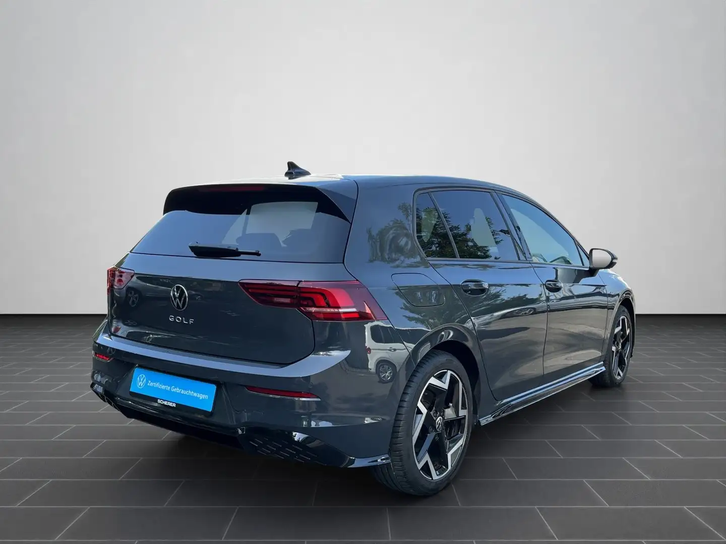 Volkswagen Golf VIII R-Line 1.5 TSI, SHZ, RFK, LED, ACC, AP Grau - 2