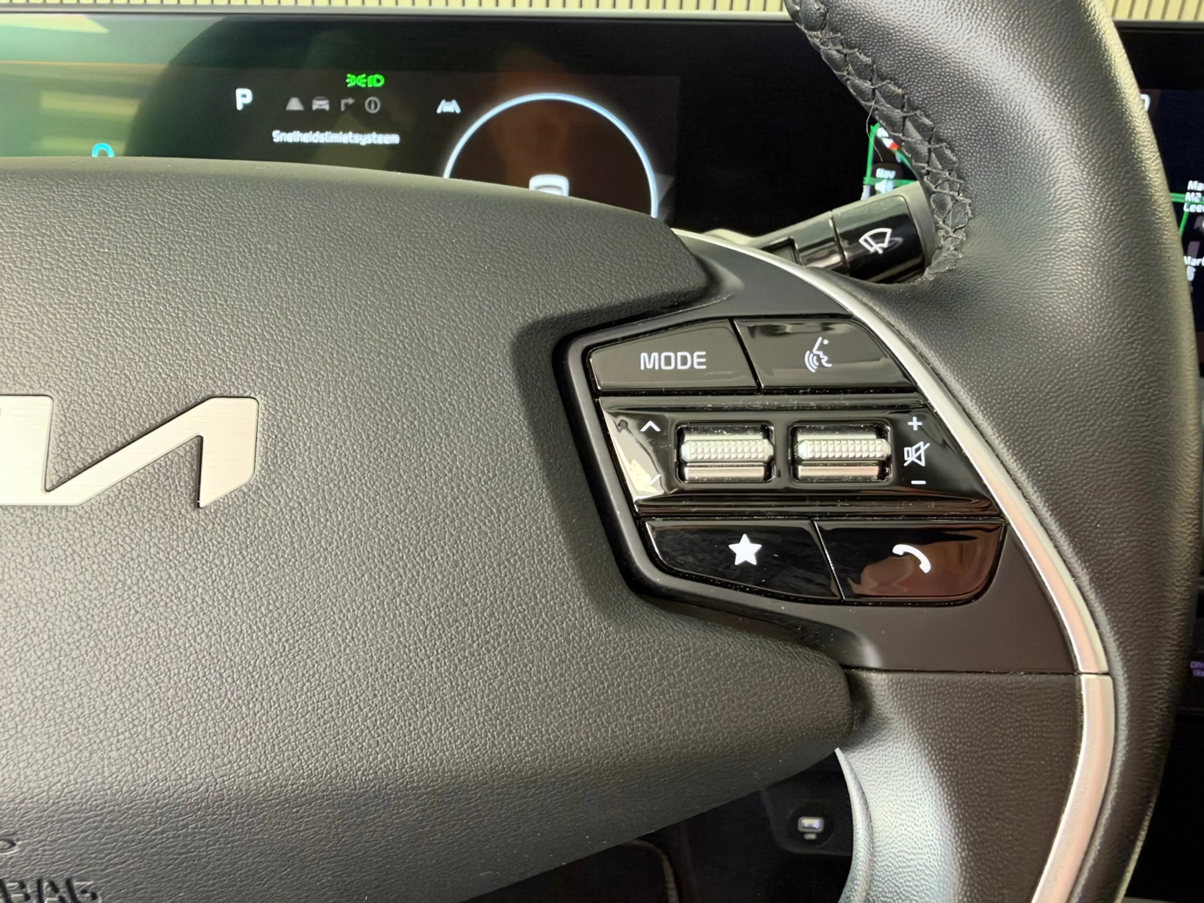 Kia EV6 Plus AWD 77.4 kWh 325PK SOH 100% 506KM Bereik NAVI — photo 42