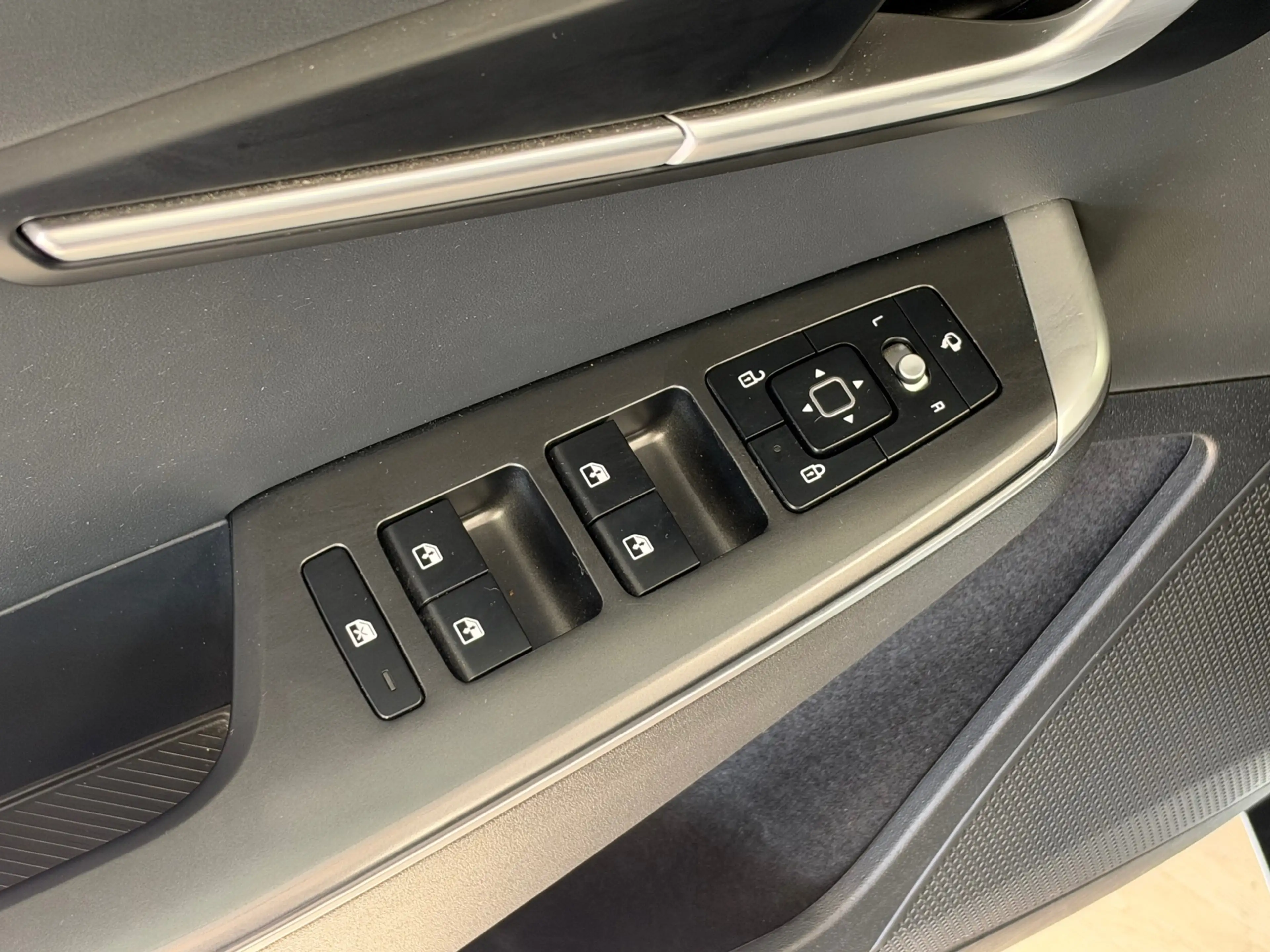 Kia EV6 Plus AWD 77.4 kWh 325PK SOH 100% 506KM Bereik NAVI — photo 35