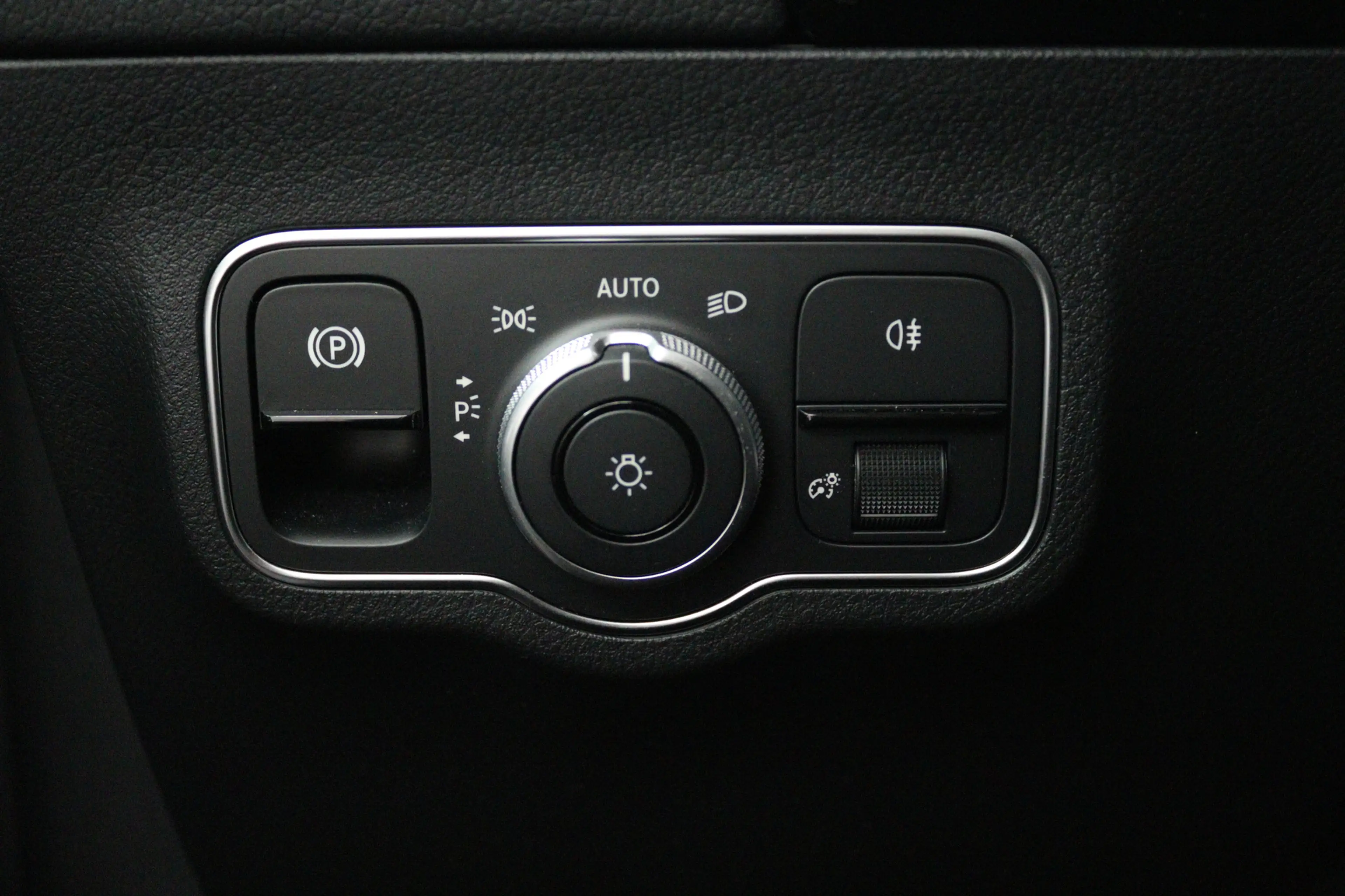 Mercedes-Benz EQA 250 250+ Business Solution AMG 71 kWh (PANORAMADAK, SF — photo 12