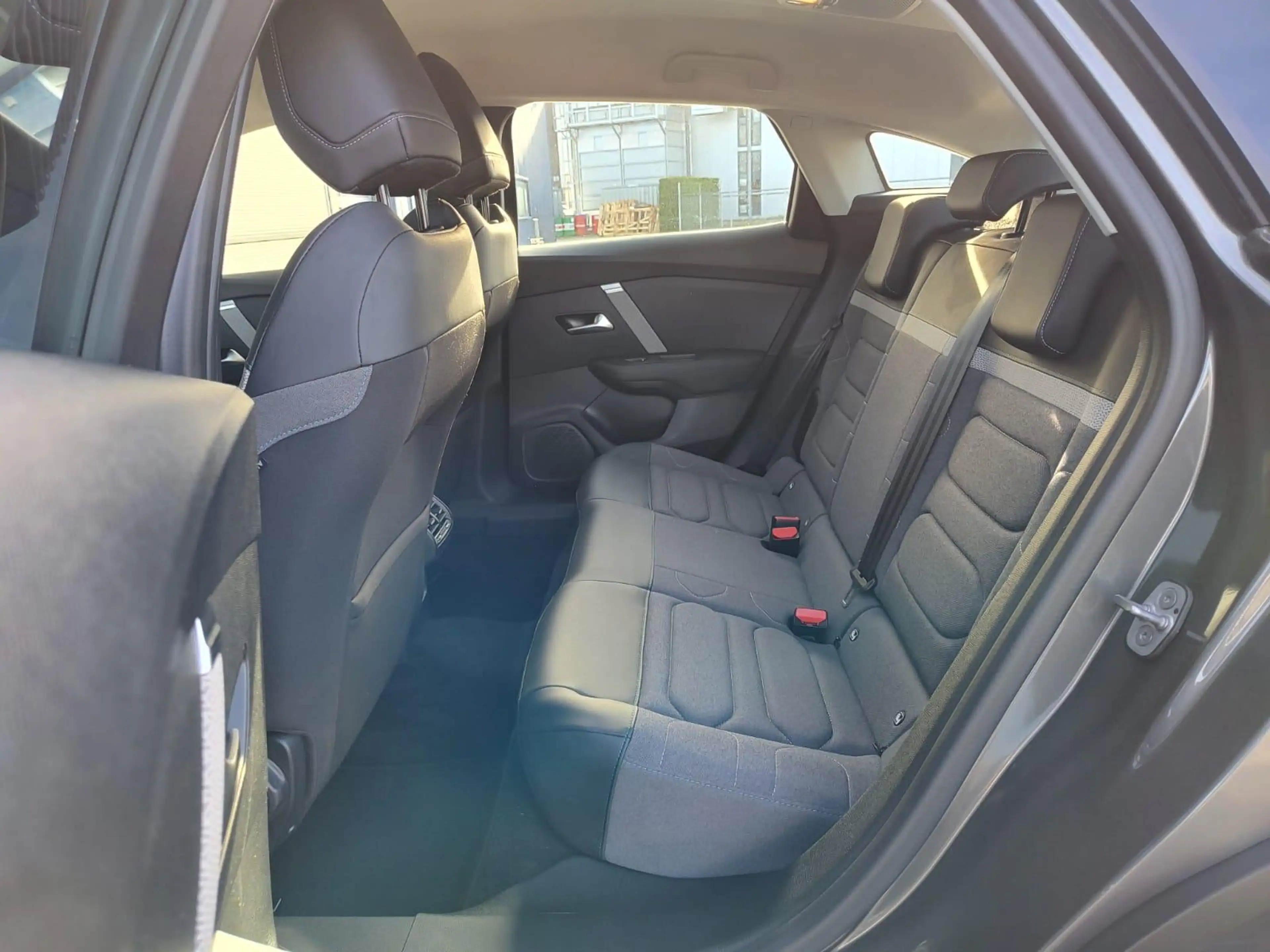Citroen E-C4 Electric You 50 kWh SOH 96.3% | Camera | Parkeersensoren | — photo 10
