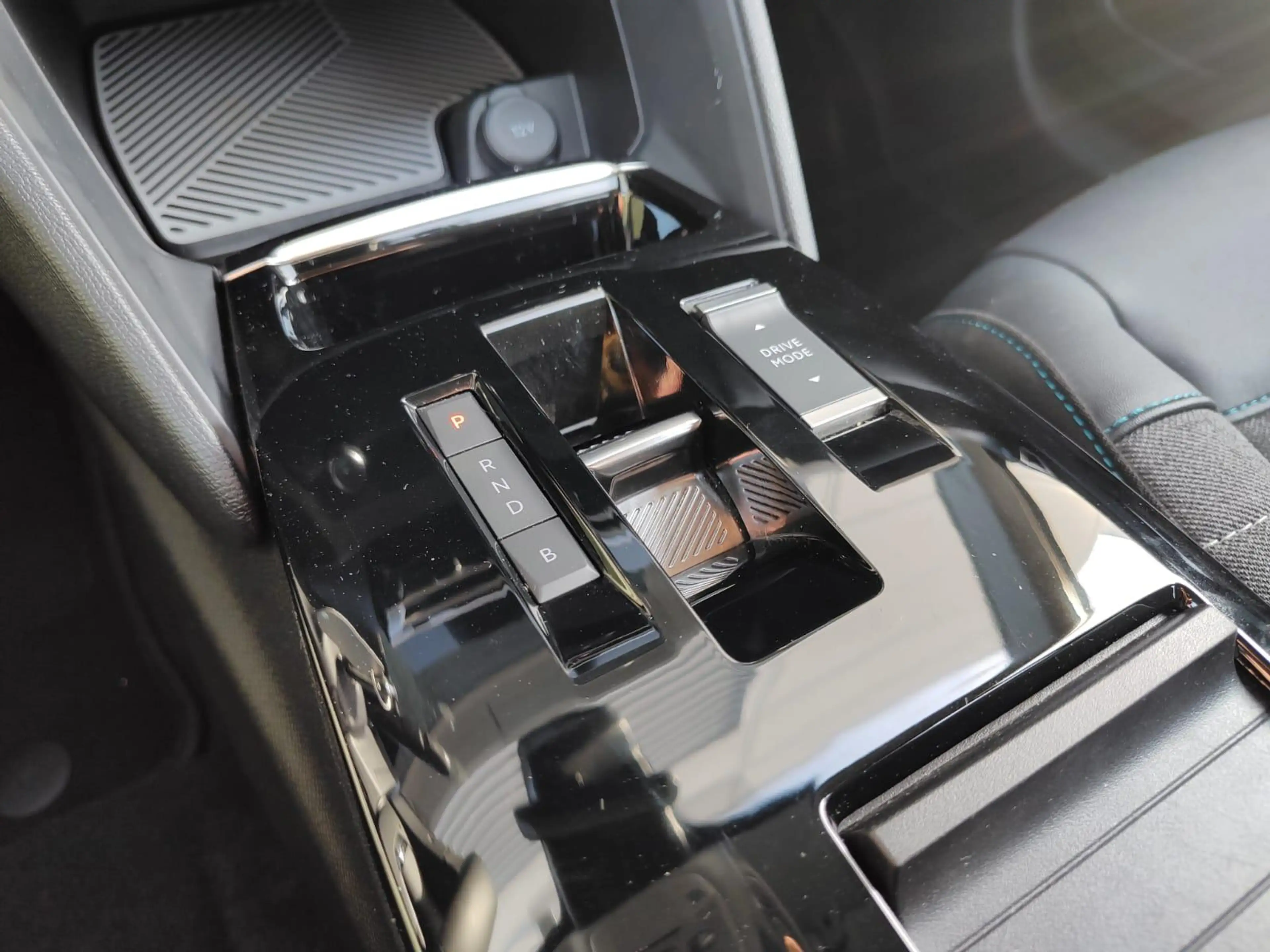 Citroen E-C4 Electric You 50 kWh SOH 96.3% | Camera | Parkeersensoren | — photo 12